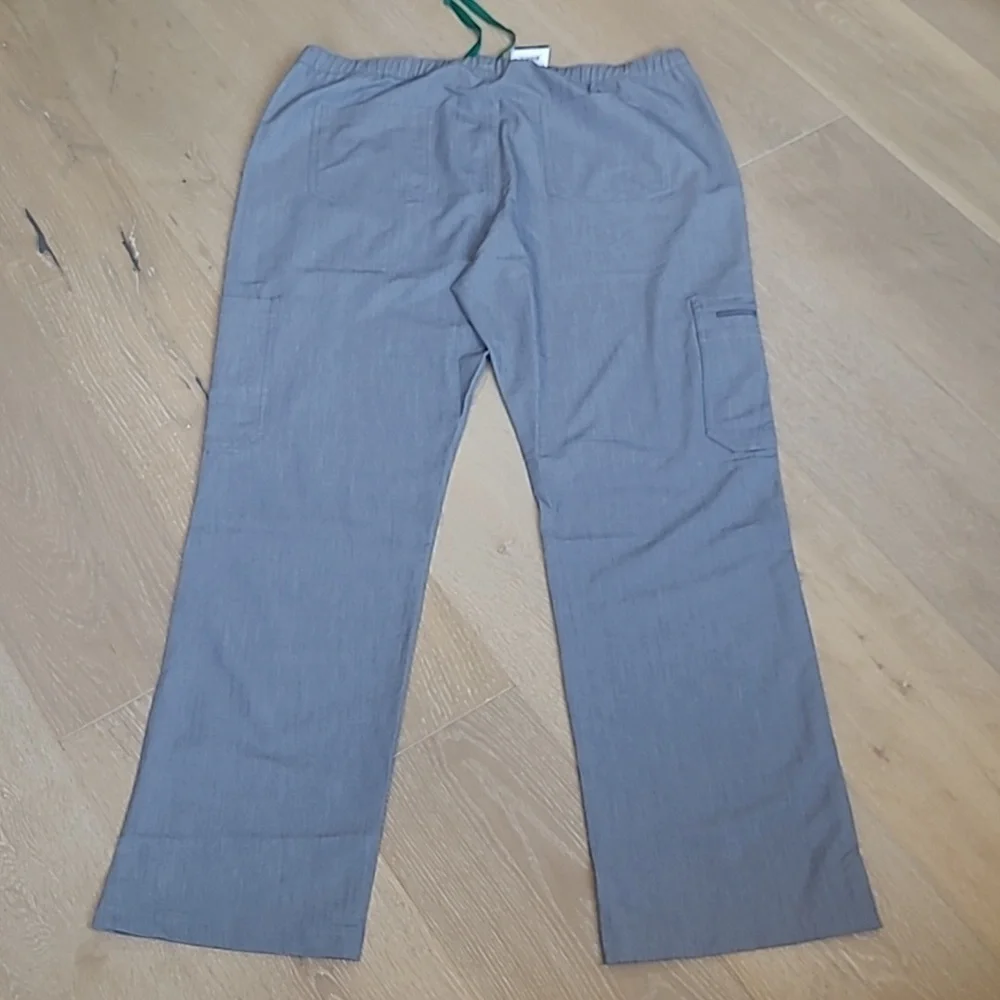 NWT Figs Cairo Grey Cargo Scrub Pants Men's sz XL